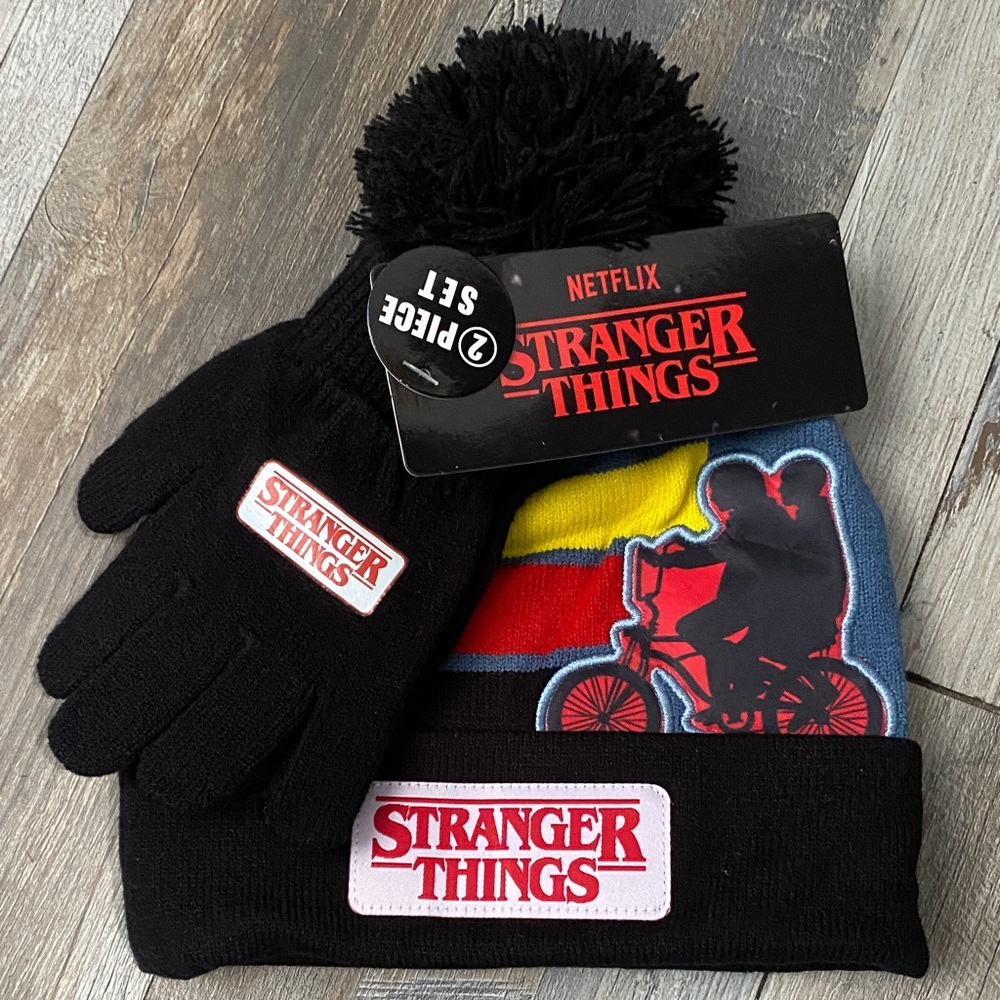 Kids Beanie and Gloves Set - Black and Blue